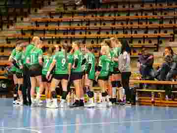 fa frauen 2 - tus stei&szlig;lingen 18.09.2022 bilder