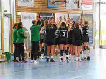 tsv wolfschlugen - fa frauen 2 02.10.2022 bilder