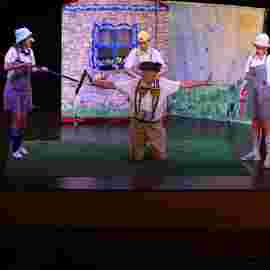 der wolf und die kleinen schweinchen, tredeschin theater, stuttgart