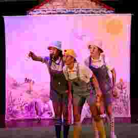 der wolf und die kleinen schweinchen, tredeschin theater, stuttgart