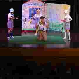 der wolf und die kleinen schweinchen, tredeschin theater, stuttgart