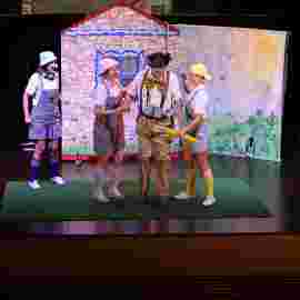 der wolf und die kleinen schweinchen, tredeschin theater, stuttgart