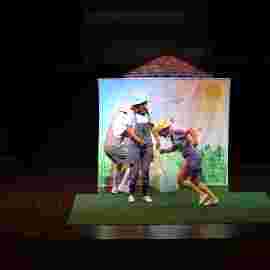 der wolf und die kleinen schweinchen, tredeschin theater, stuttgart