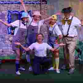 der wolf und die kleinen schweinchen, tredeschin theater, stuttgart