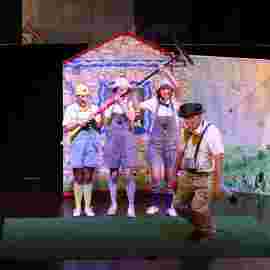 der wolf und die kleinen schweinchen, tredeschin theater, stuttgart