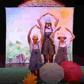 der wolf und die kleinen schweinchen, tredeschin theater, stuttgart