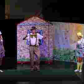 der wolf und die kleinen schweinchen, tredeschin theater, stuttgart