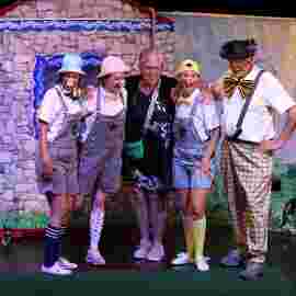 der wolf und die kleinen schweinchen, tredeschin theater, stuttgart