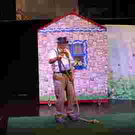 der wolf und die kleinen schweinchen, tredeschin theater, stuttgart