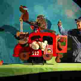 alles mein: sagt der kleine rabe socke/tearticolo theater