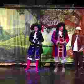 der gestiefelte kater/theater tredeschin 2. platz