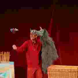 peter und der wolf/chaus&eacute;e theater