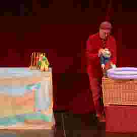 peter und der wolf/chaus&eacute;e theater
