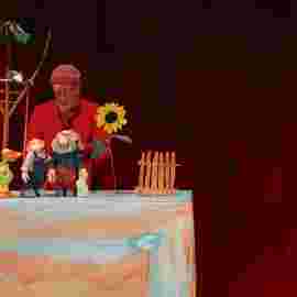 peter und der wolf/chaus&eacute;e theater