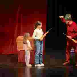 peter und der wolf/chaus&eacute;e theater