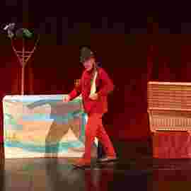 peter und der wolf/chaus&eacute;e theater
