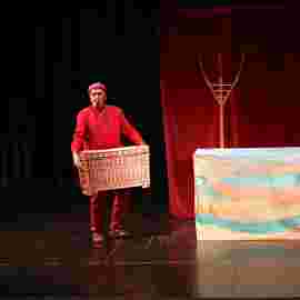 peter und der wolf/chaus&eacute;e theater