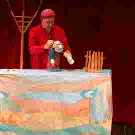 peter und der wolf/chaus&eacute;e theater
