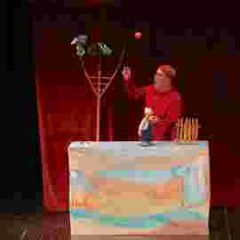 peter und der wolf/chaus&eacute;e theater
