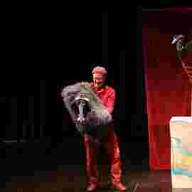 peter und der wolf/chaus&eacute;e theater