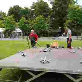 sommernachtsfest auf/abbau