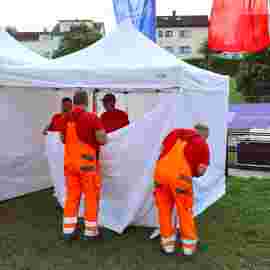 sommernachtsfest auf/abbau
