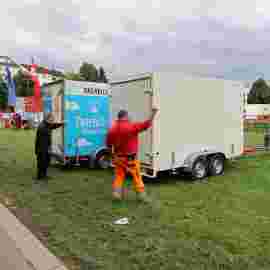 sommernachtsfest auf/abbau