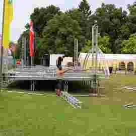 sommernachtsfest auf/abbau