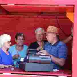 sommernachtsfest auf/abbau