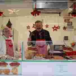 weihnachtsmarkt rh 2023 aufbau
